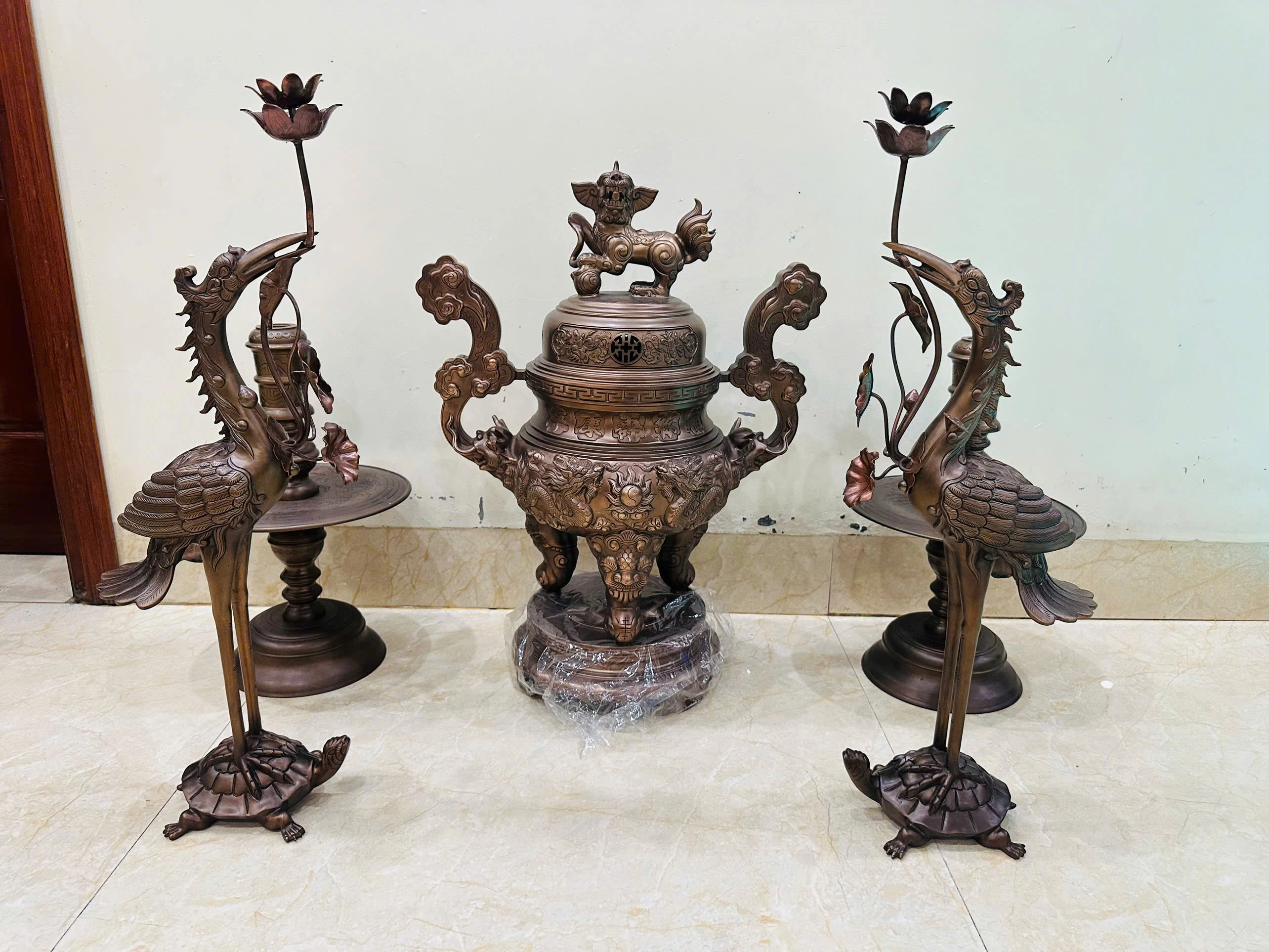 Bộ đỉnh rồng đồng đỏ 3D