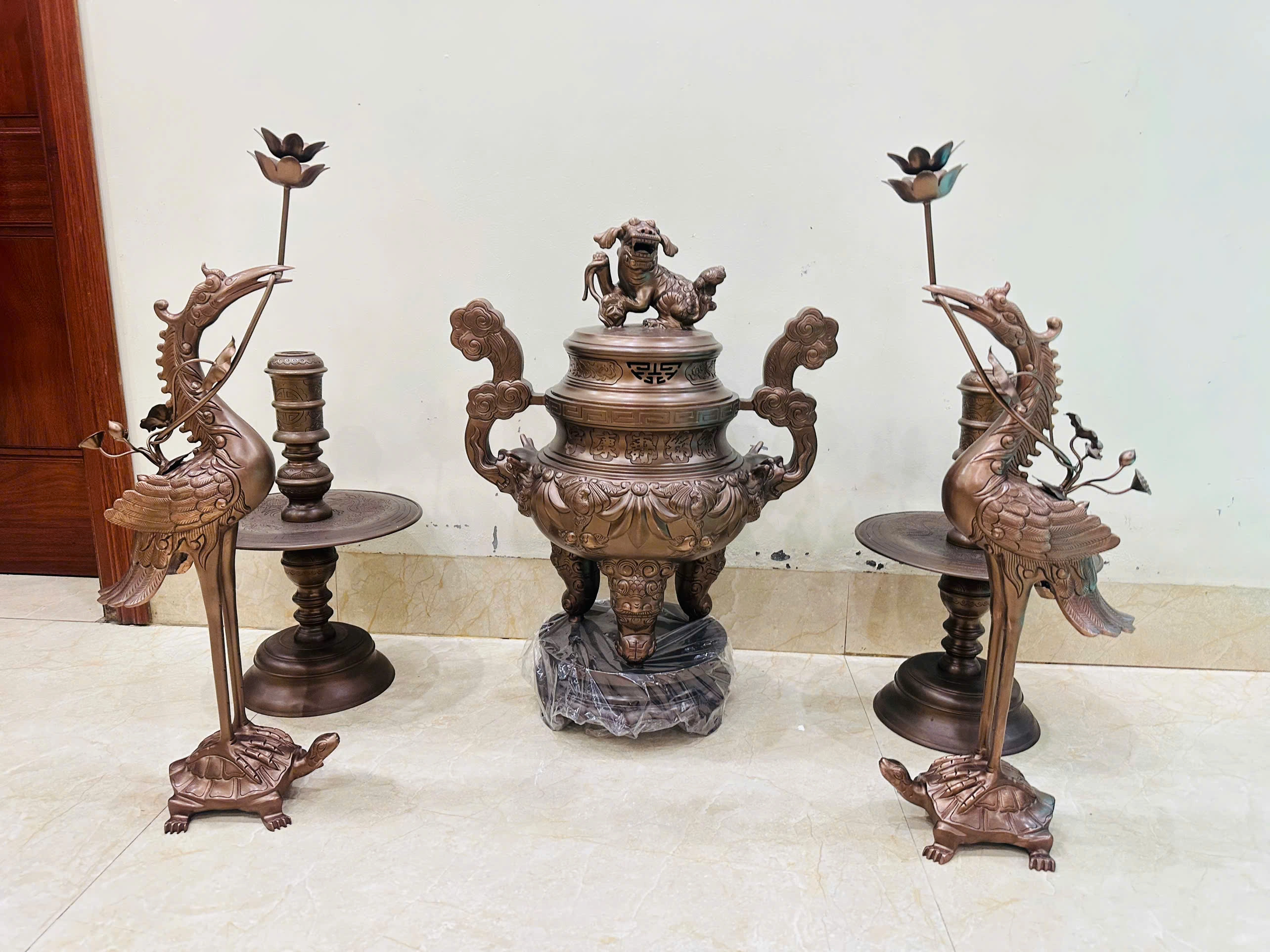 Bộ Ngũ Sự Đỉnh Đồng Hoa Sòi Đồng Đỏ