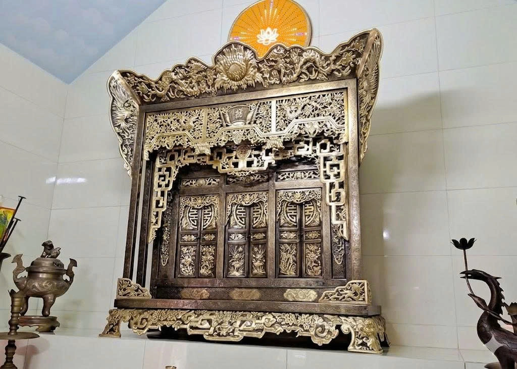 Ngai Thờ Gia Tiên: