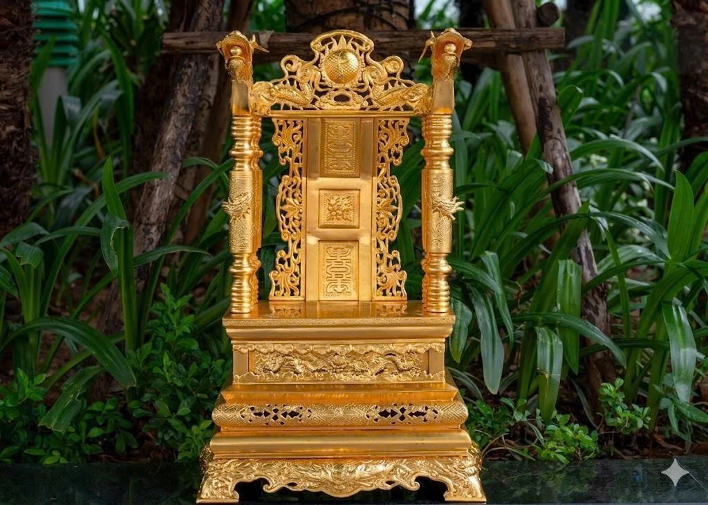 Ngai Thờ Bằng Đồng Dát Vàng
