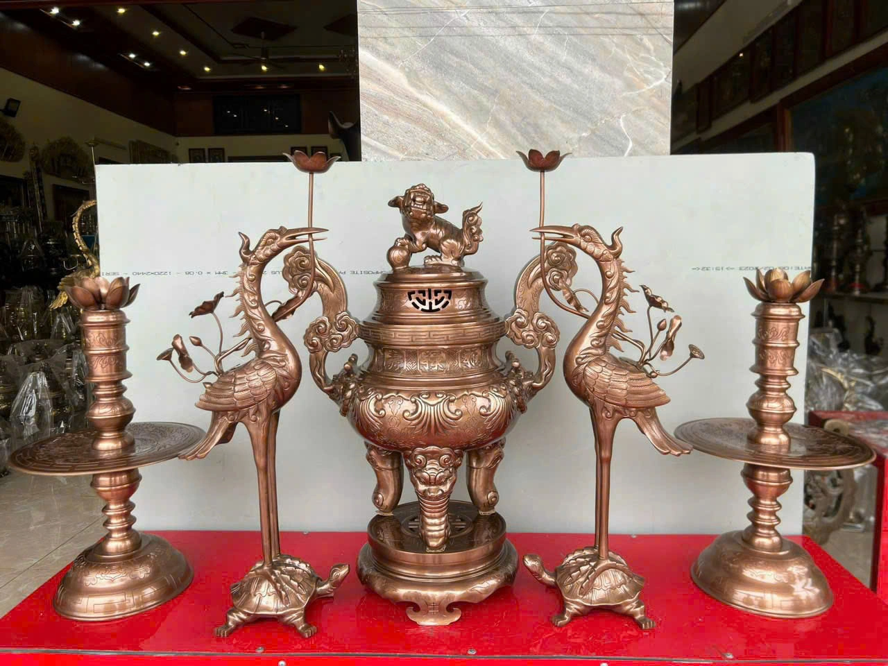 Đỉnh đồng đồ thờ