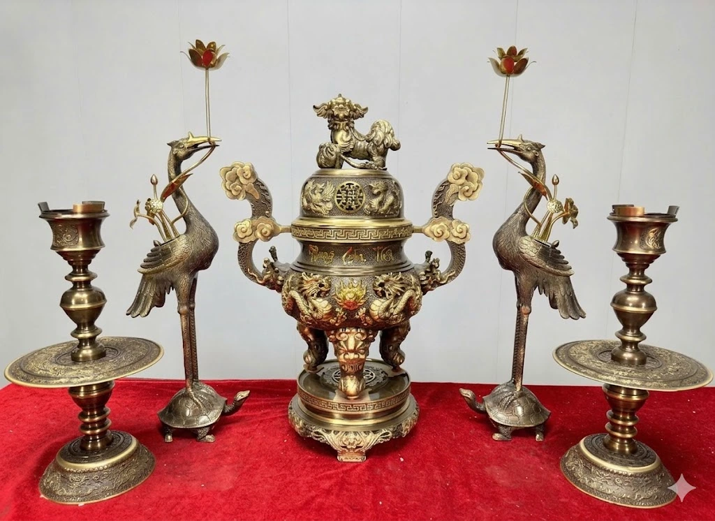 Đỉnh Đồng Đúc 3 Chữ Phụng Gia Tiên