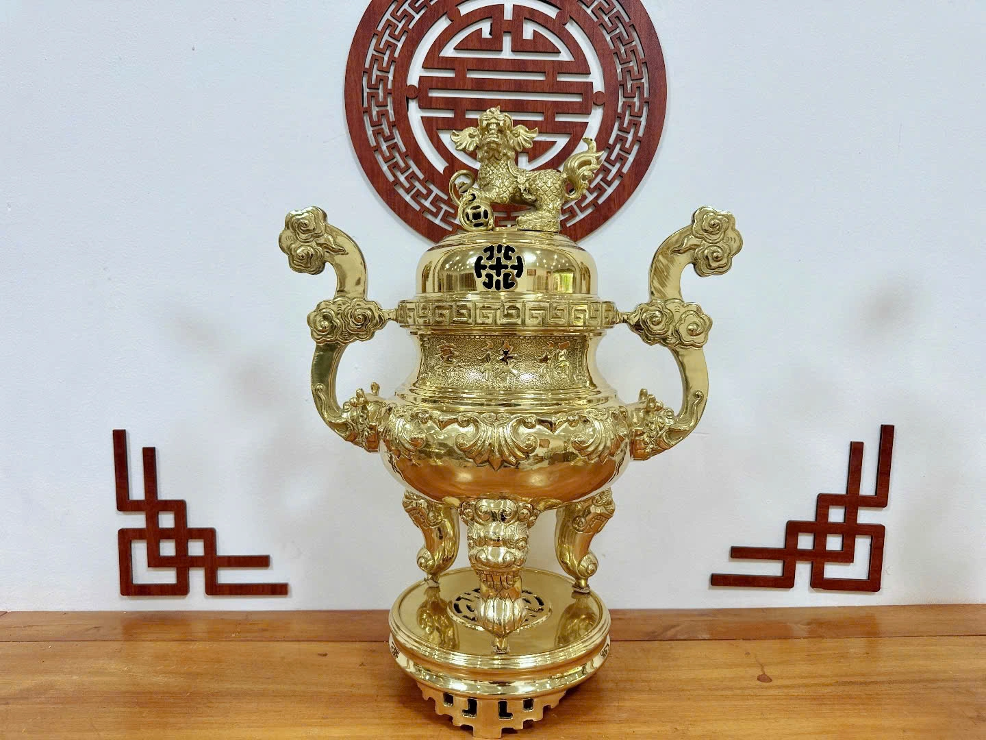 Đỉnh Đồng Hoa Sòi Vàng Bóng