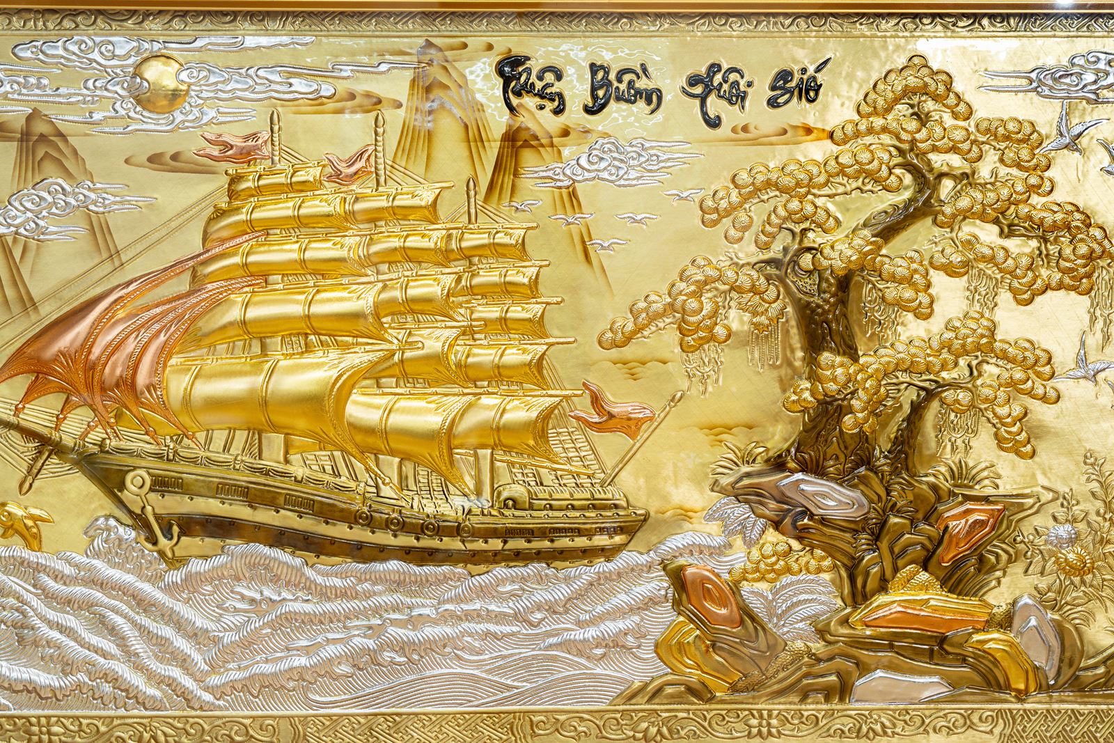 Giá Tranh Thuận Buồm Xuôi Gió Bao Nhiêu