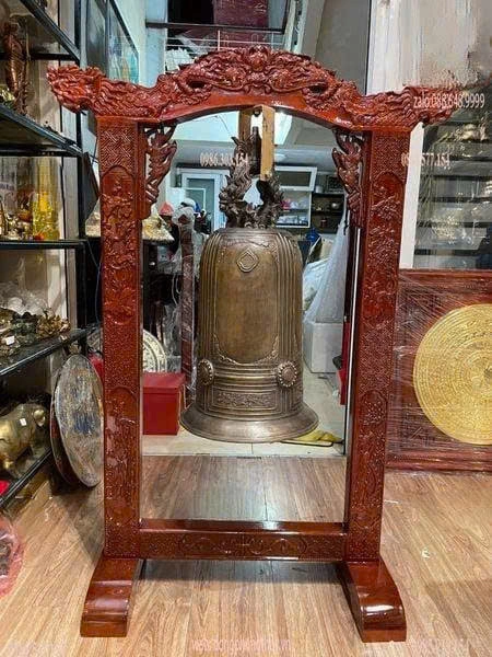chuông đồng có giá treo
