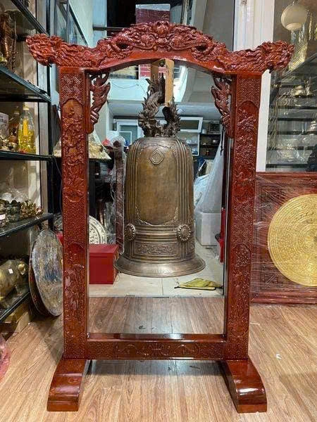 chuông đồng có giá treo