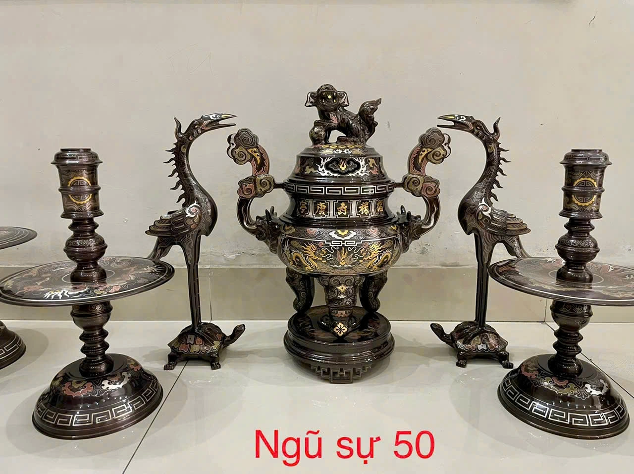 Mua đỉnh đồng khảm ngũ sắc