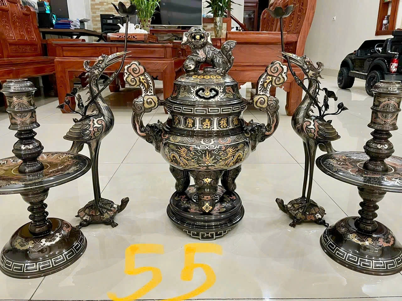 Mua đỉnh đồng khảm ngũ sắc