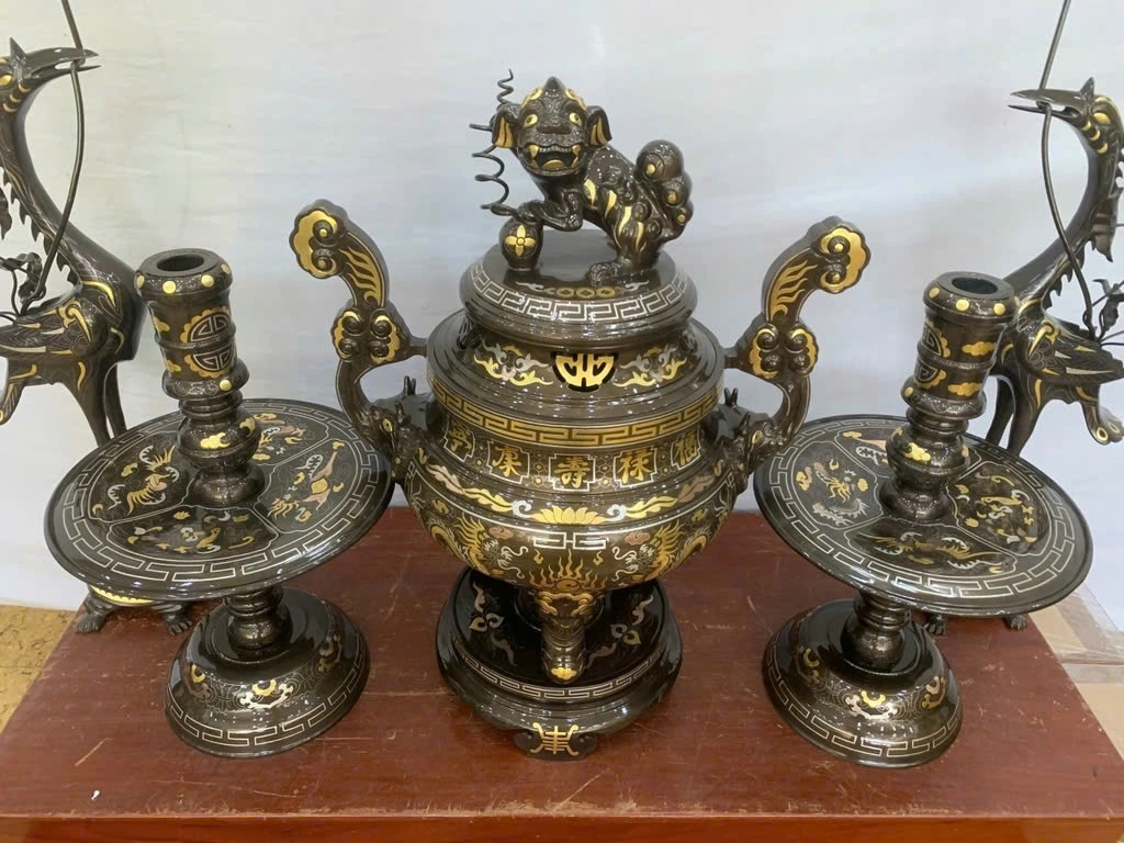 Đỉnh Thờ Đồng Đỏ Khảm Tam Khí