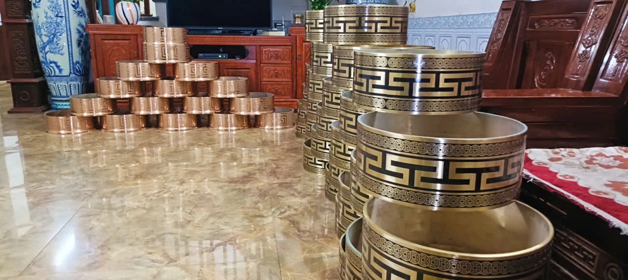 Đúc Đai Ốp Chân Cột Nhà Bằng Đồng