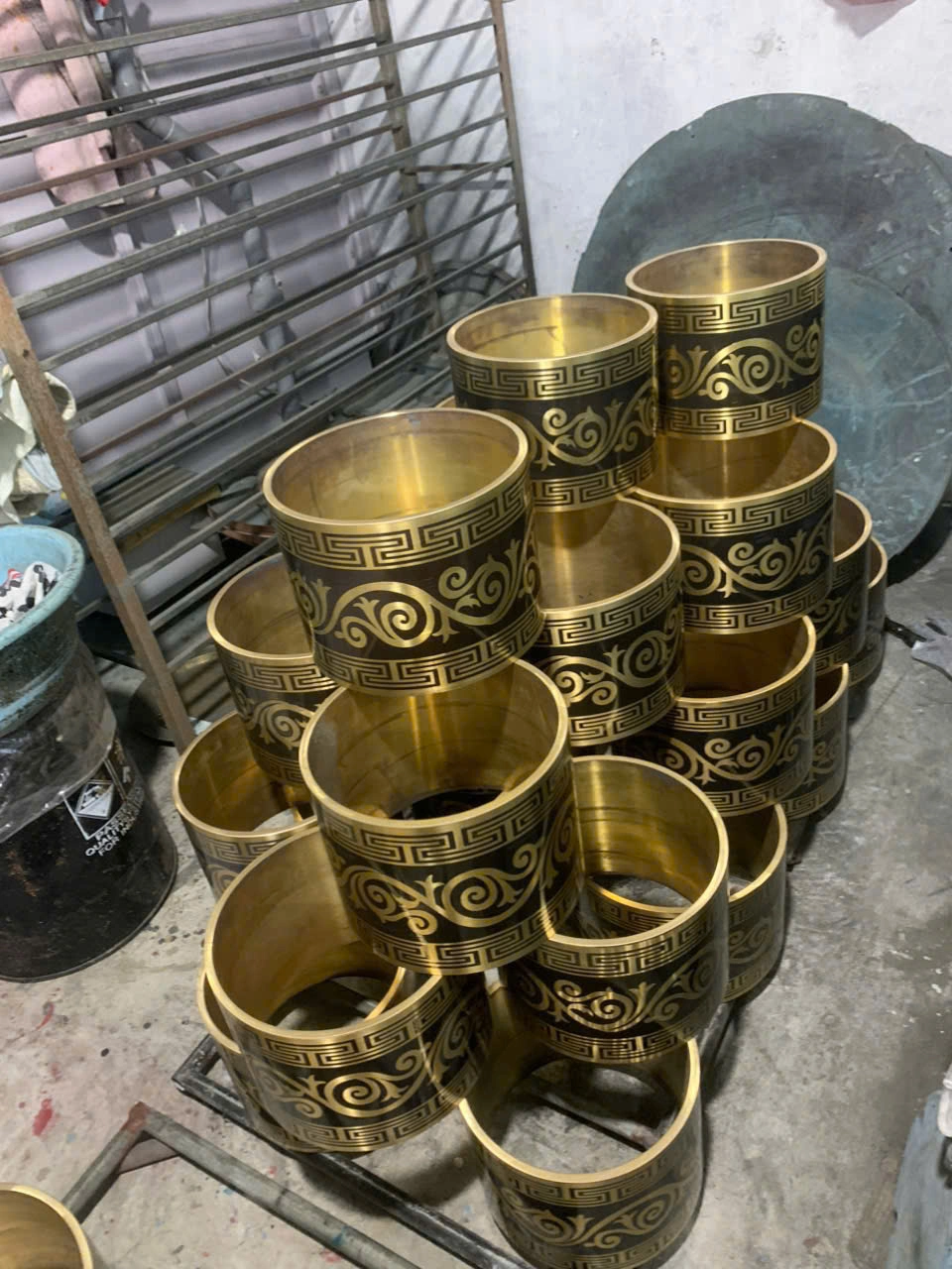 Đúc Đai Ốp Chân Cột Nhà Bằng Đồng