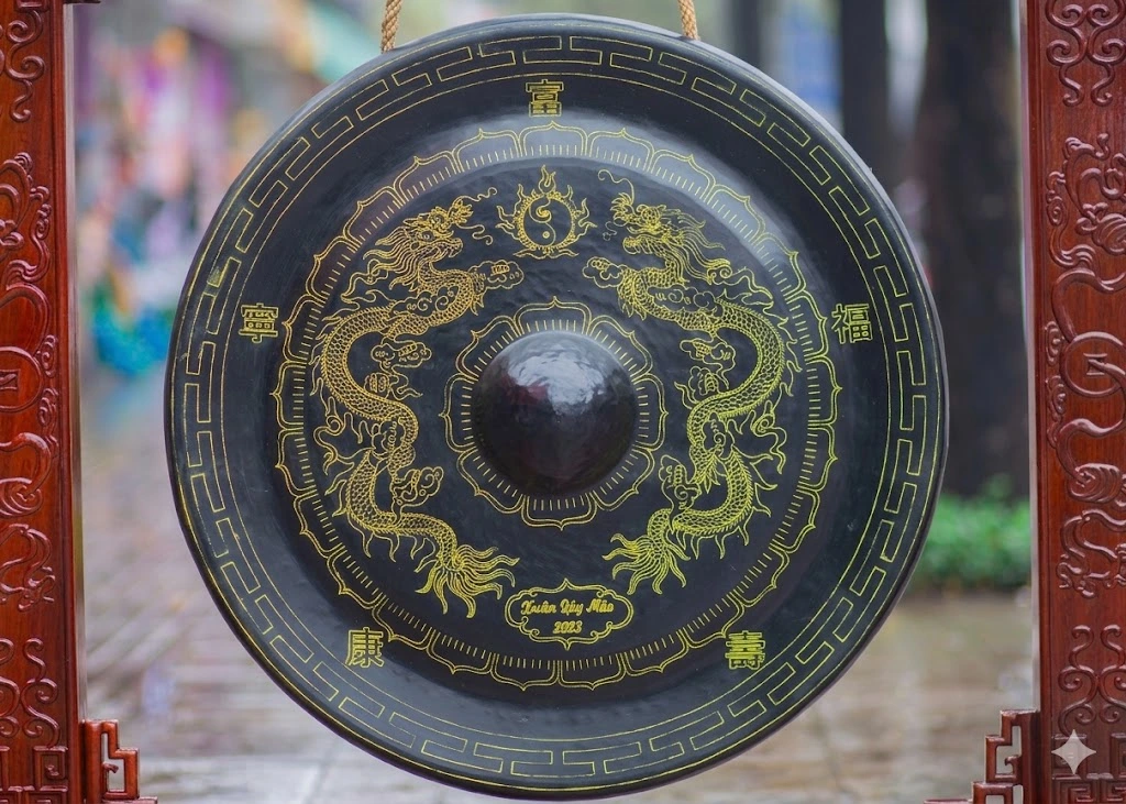 Giá Treo Chiêng Đồng Đẹp