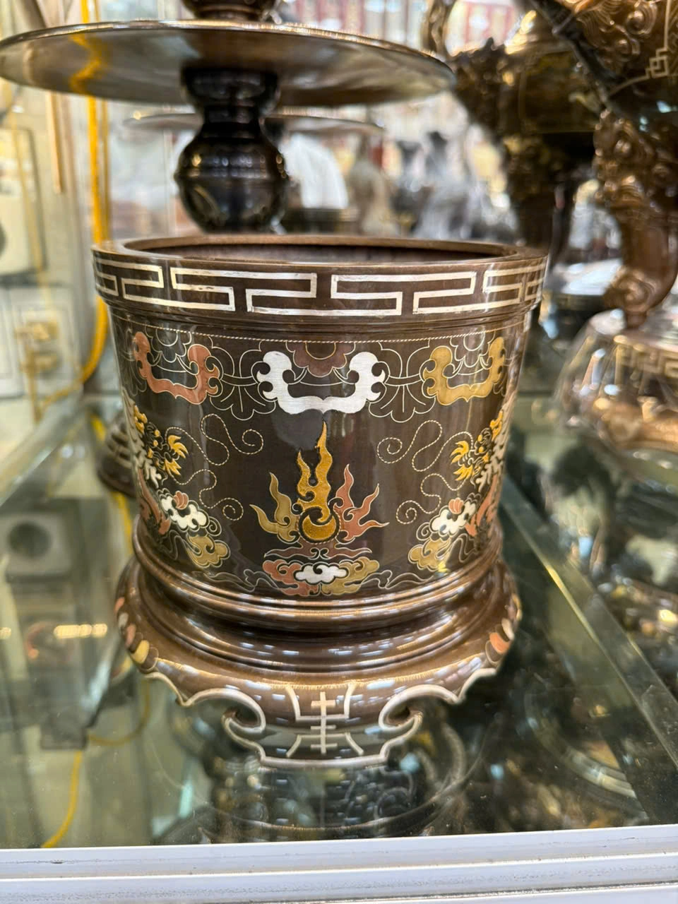 Bát Hương Đồng Khảm Ngũ Sắc