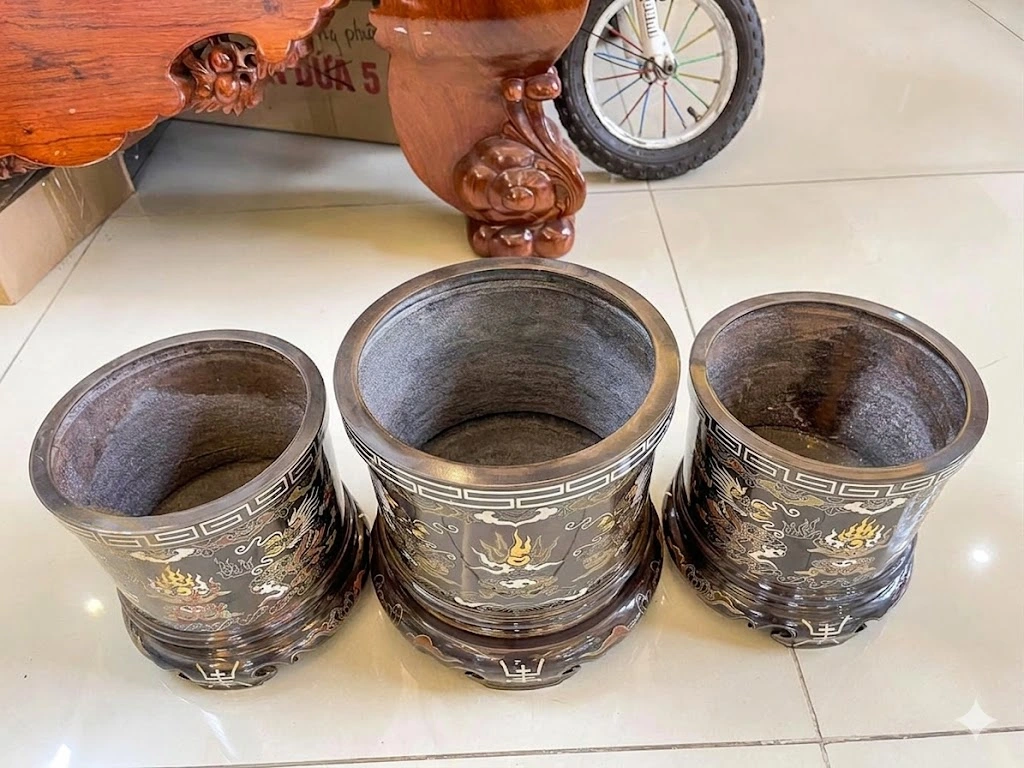 Bát Hương Đồng Khảm Ngũ Sắc