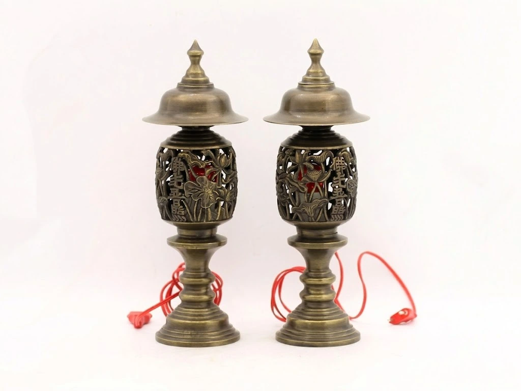 Đèn Thờ Bằng Đồng Hoa Sen