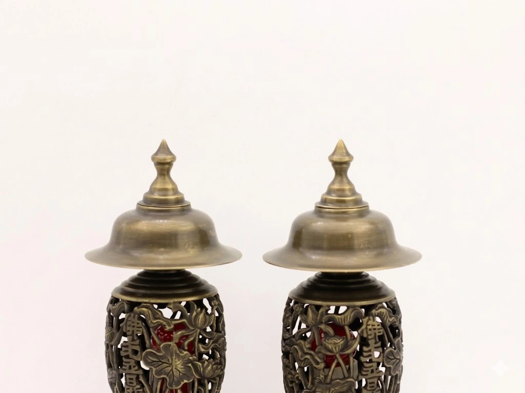 Đèn Thờ Bằng Đồng Hoa Sen