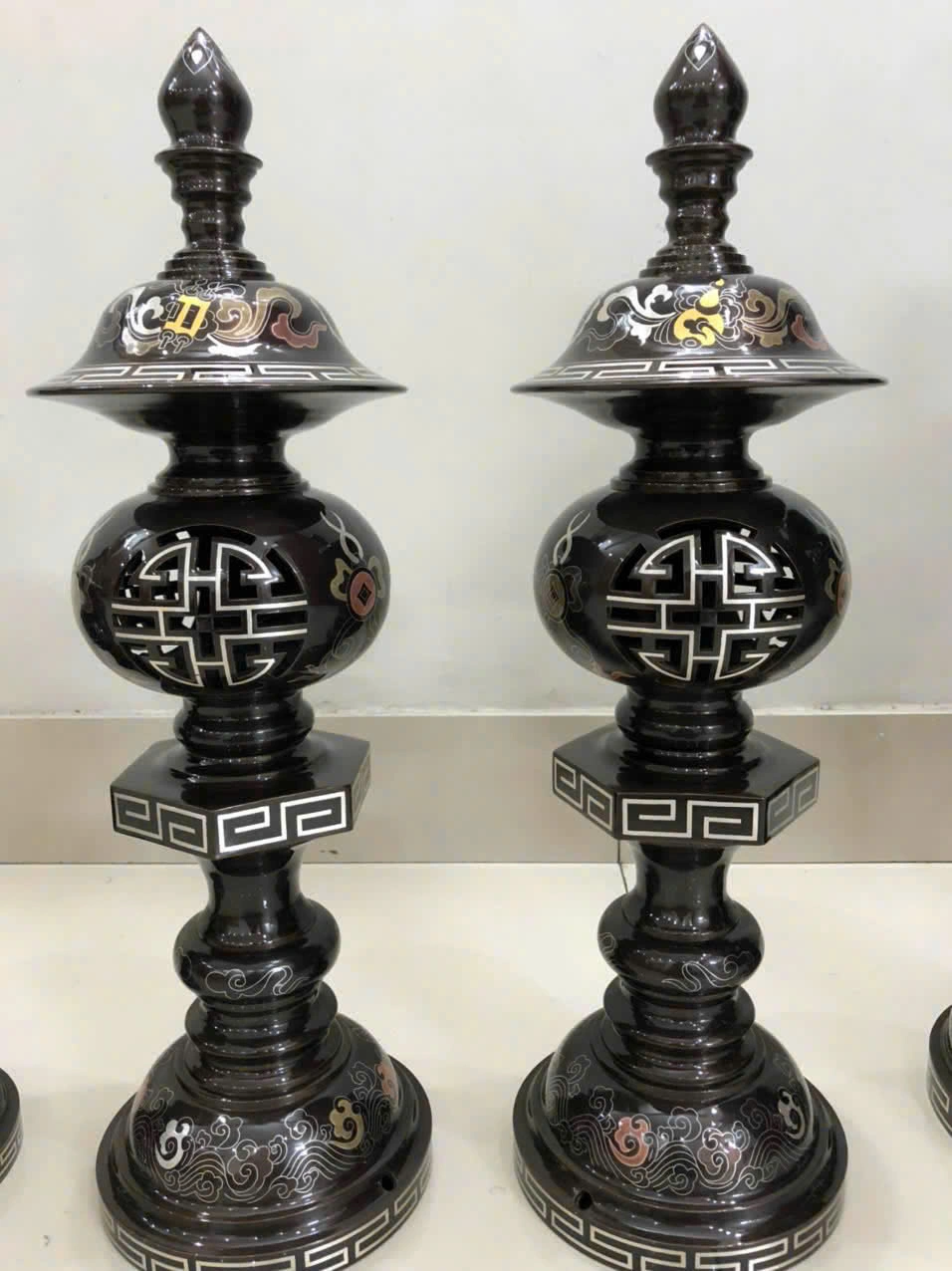 Đèn Thờ Đồng Đỏ Khảm Ngũ Sắc