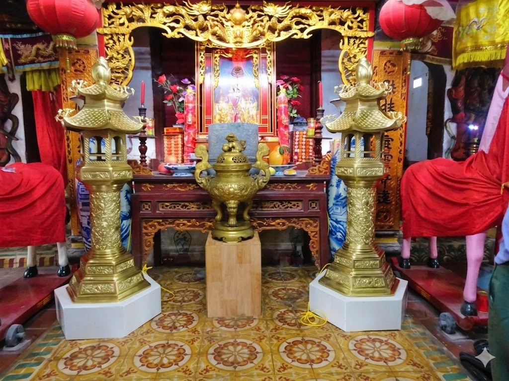 Đèn Thờ Bằng Đồng Đại Bái