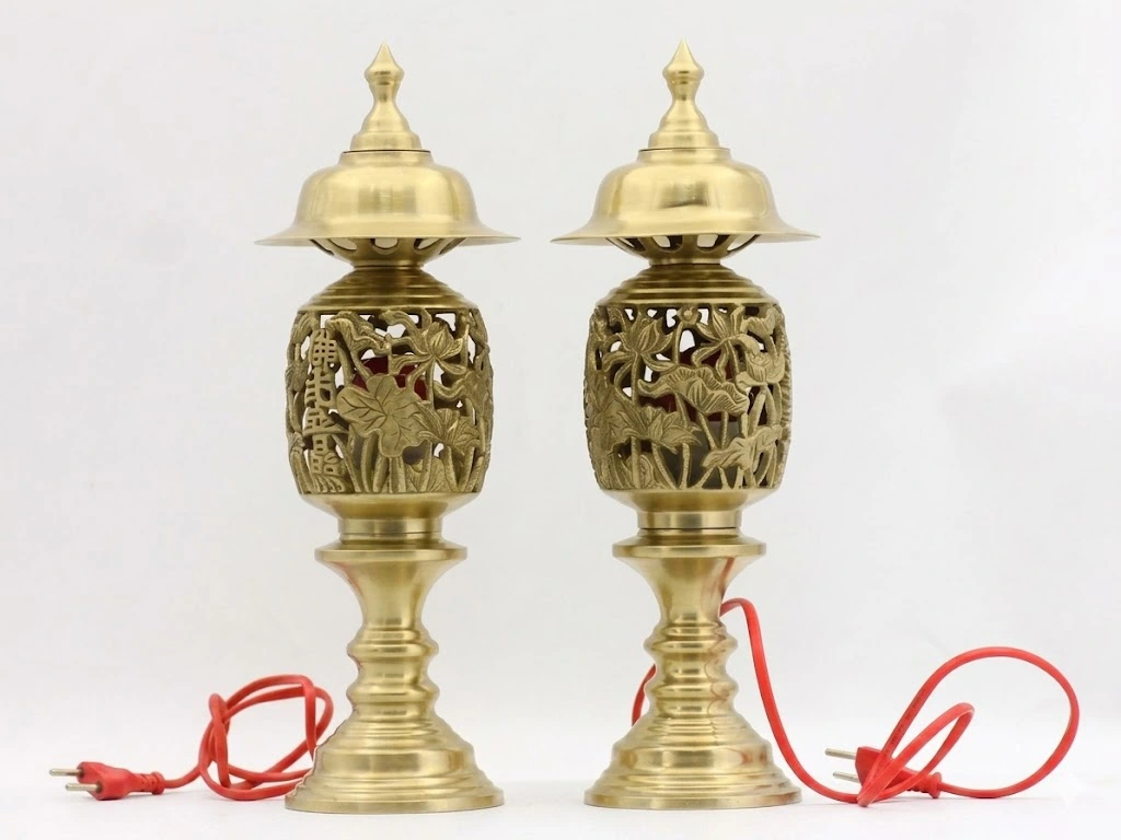 Mua Đèn Thờ Bằng Đồng