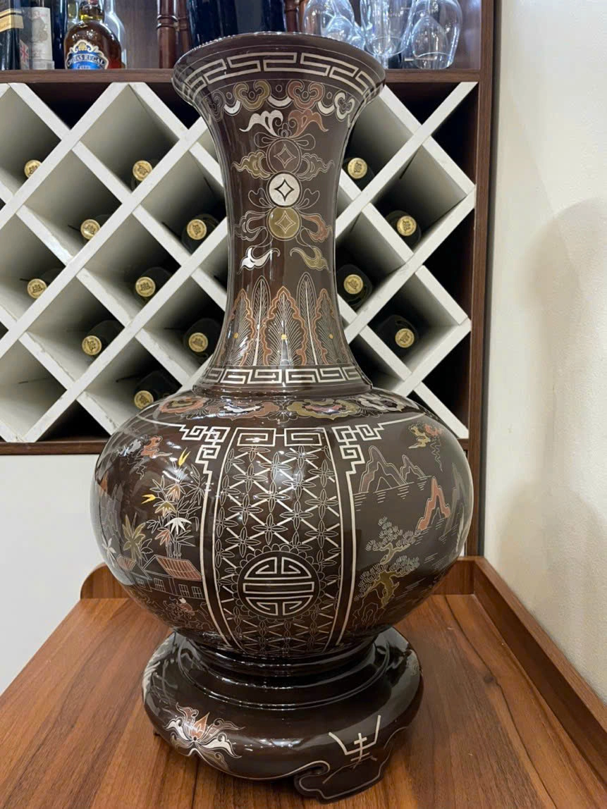 Lọ Hoa Thờ Bằng Đồng Khảm Ngũ Sắc
