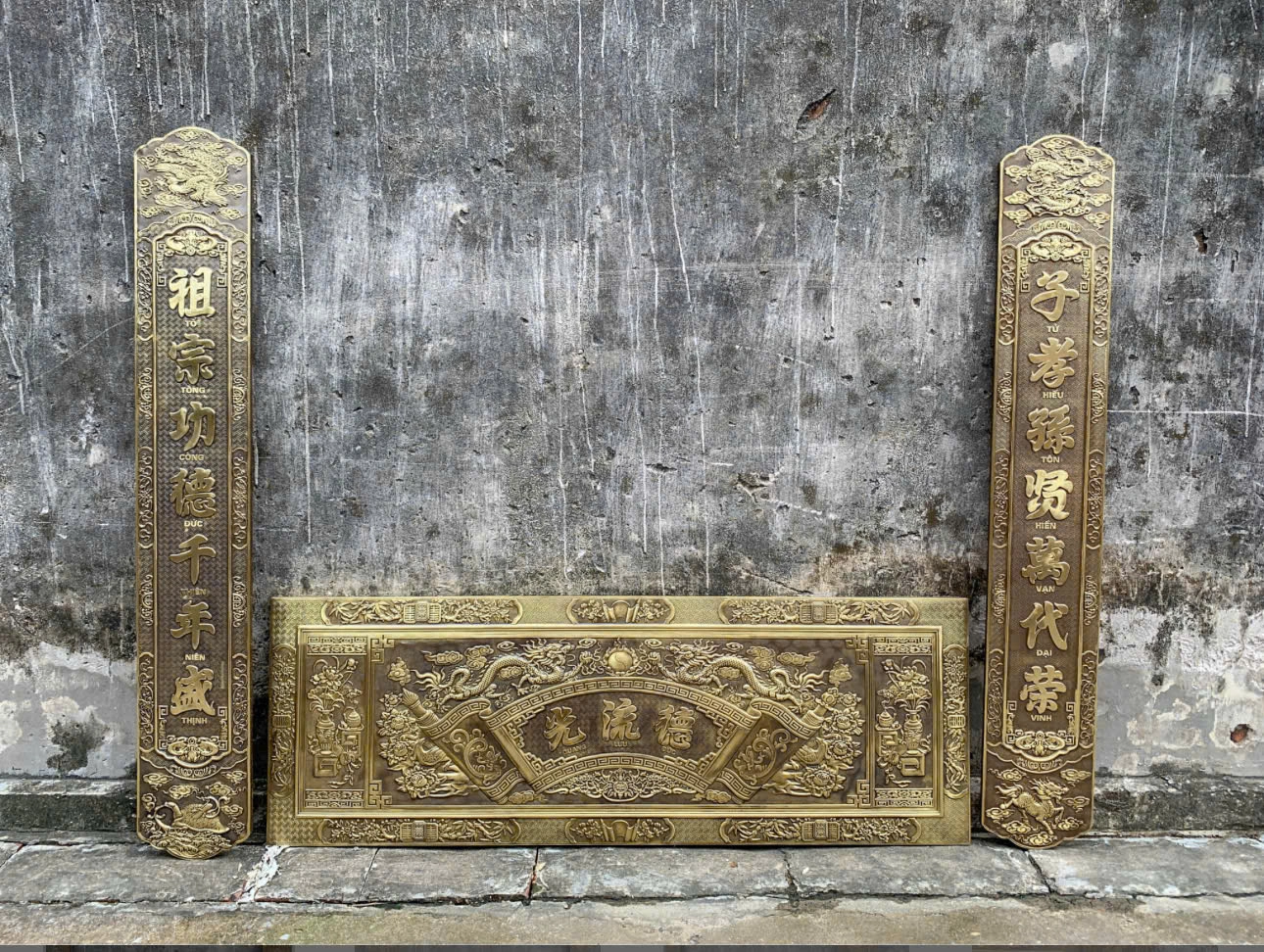 Hoành Phi Câu Đối Là Gì? Ý Nghĩa Đức Lưu Quang & Cách Treo Chuẩn Phong Thủy