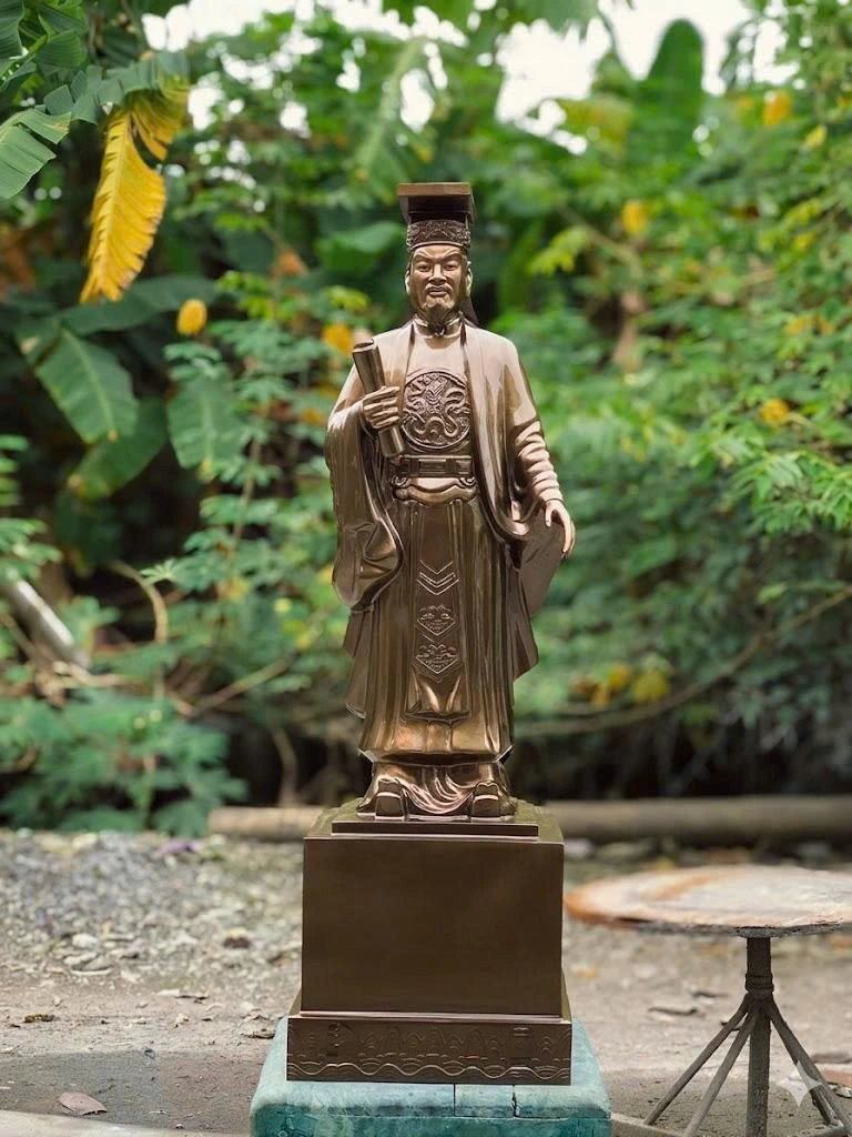 Tượng Lý Thái Tổ Bằng Đồng: