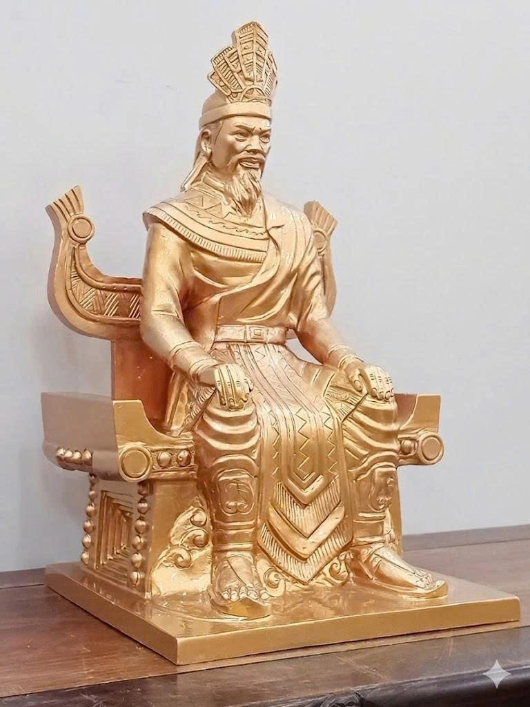 Tượng Vua Hùng Bằng Đồng