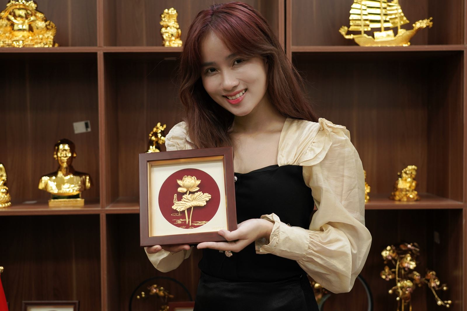 Tranh Hoa Sen Dát Vàng 24K