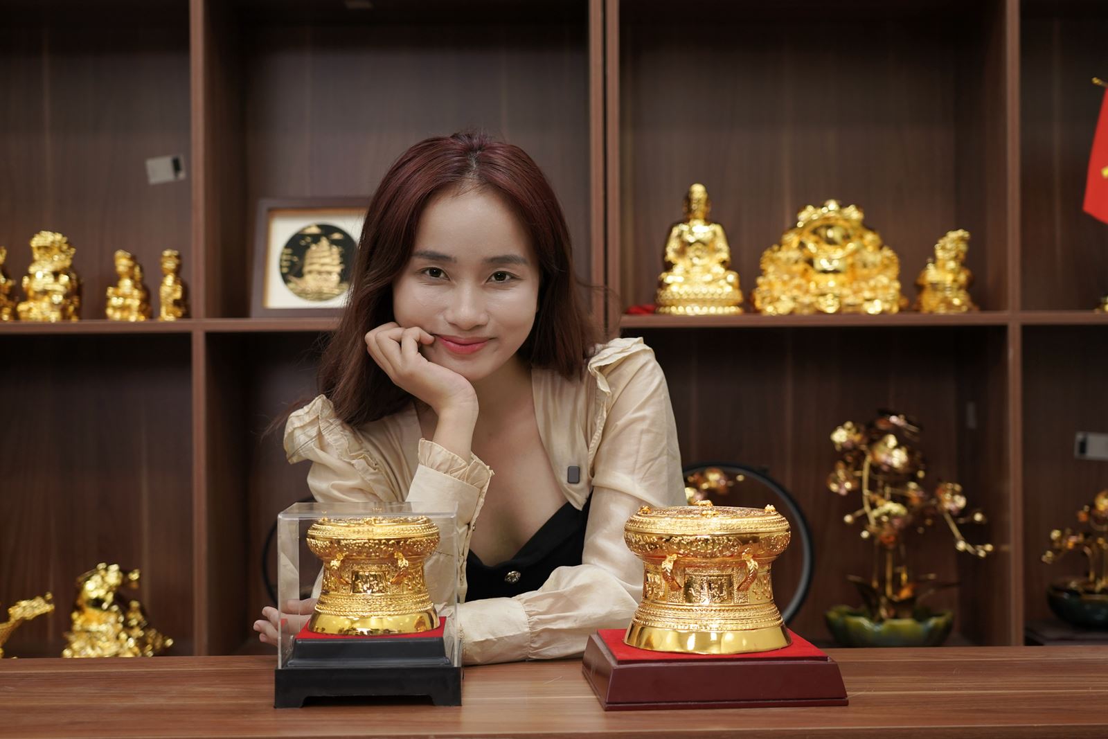 Quà Tặng Trống Đồng Mạ Vàng