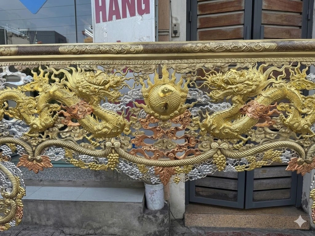 Cửa Võng Bằng Đồng Dát Vàng 24k