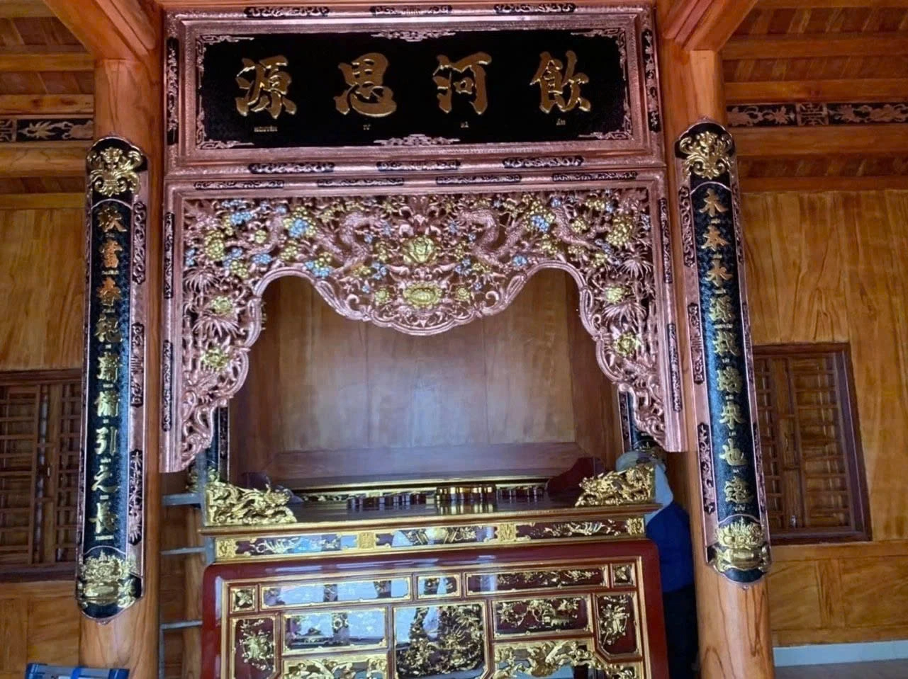 Cửa Võng Bằng Đồng Đỏ